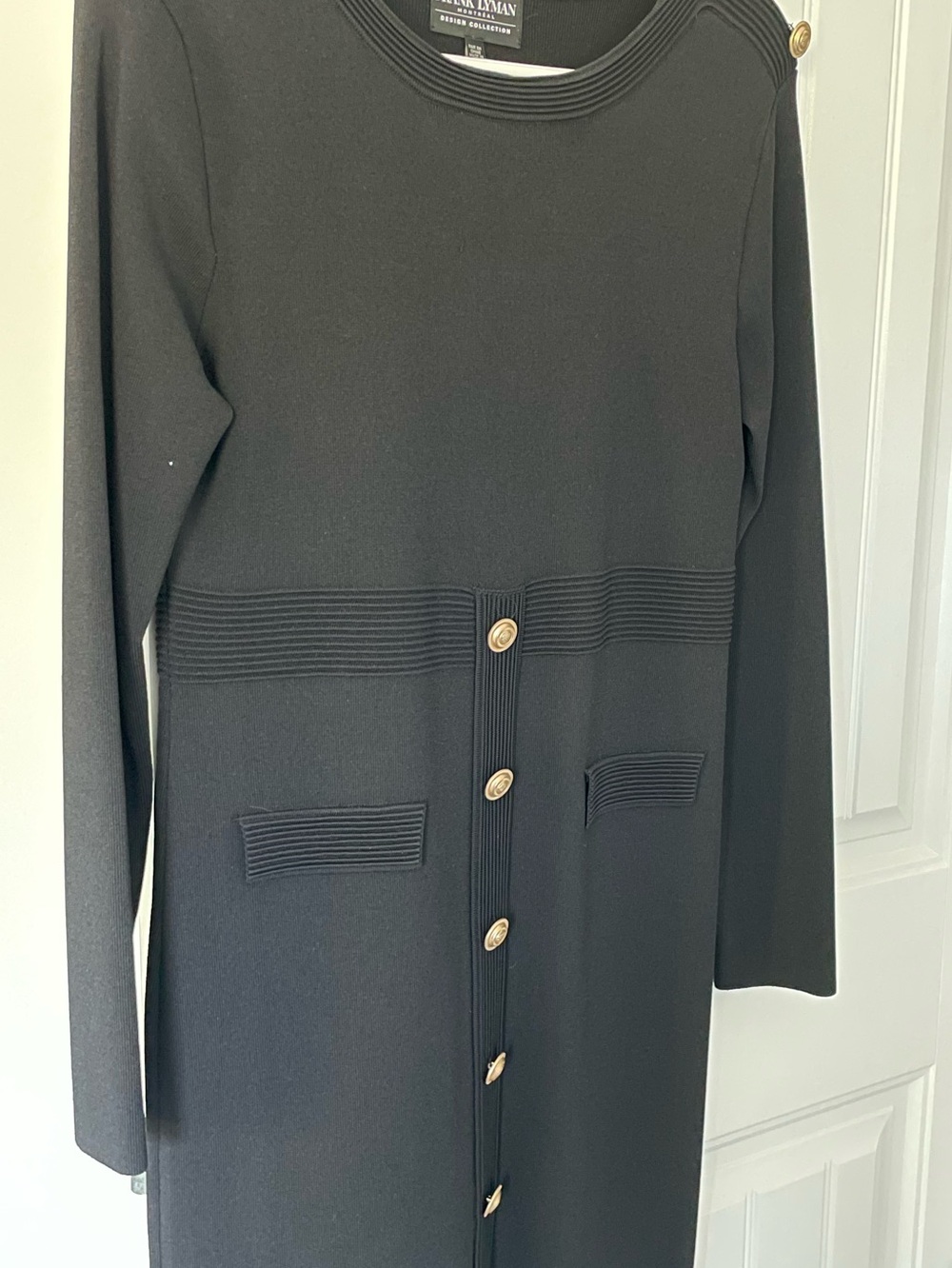 NWOT- Frank Lyman -St. John Black Button-Front Long Sleeve Dress